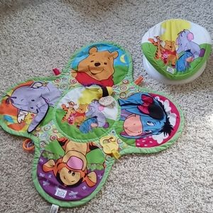 Winnie the Pooh tummy time play gym